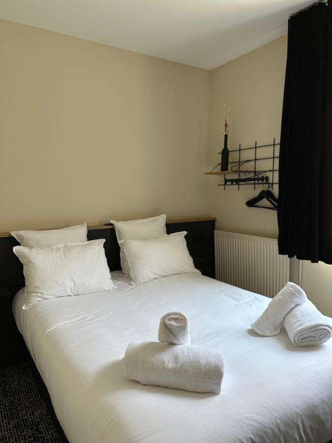 Logis Hotel & Restaurant Le Vert Bocage Franqueville-Saint-Pierre Exterior foto